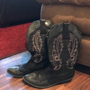 Cowboy boots like new!